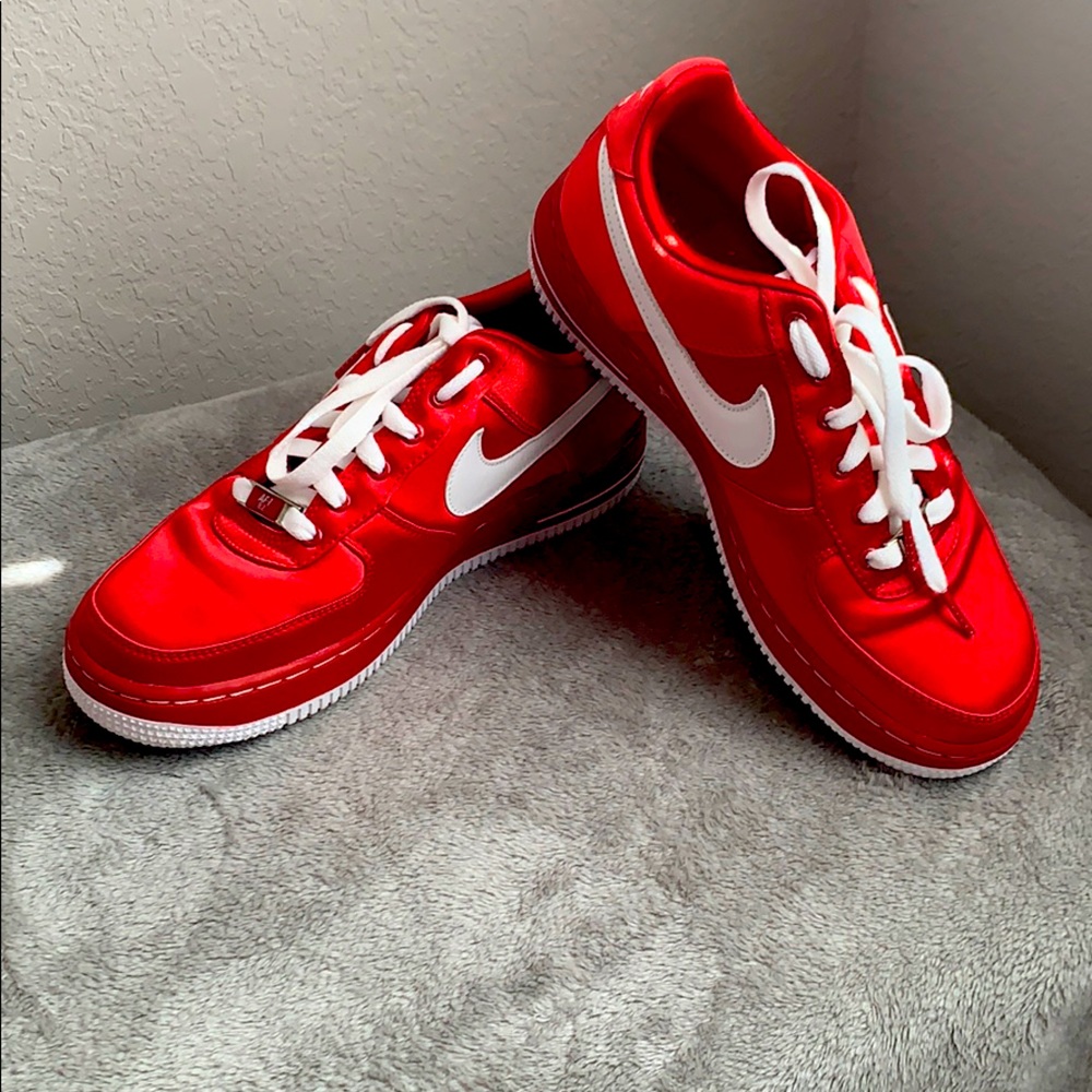 Nike women’s Air Force XXV